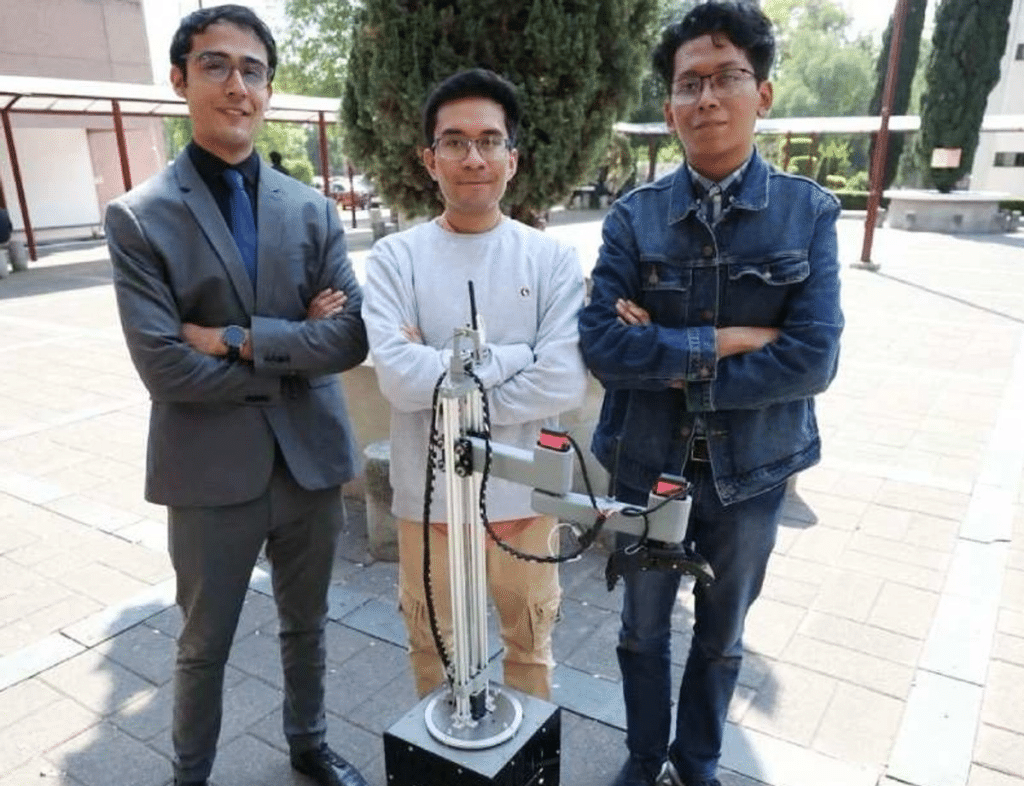 Investigadores del IPN desarrollan un robot móvil de asistencia para mejorar la movilidad de personas con discapacidad 1 image