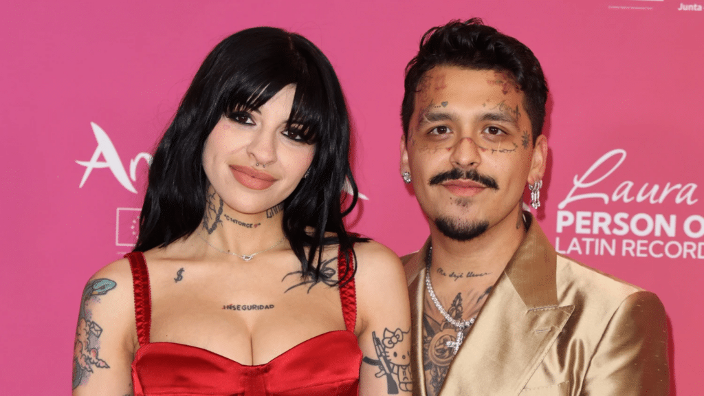 Cazzu exige respeto para su expareja en pleno concierto 1 Cazzu
