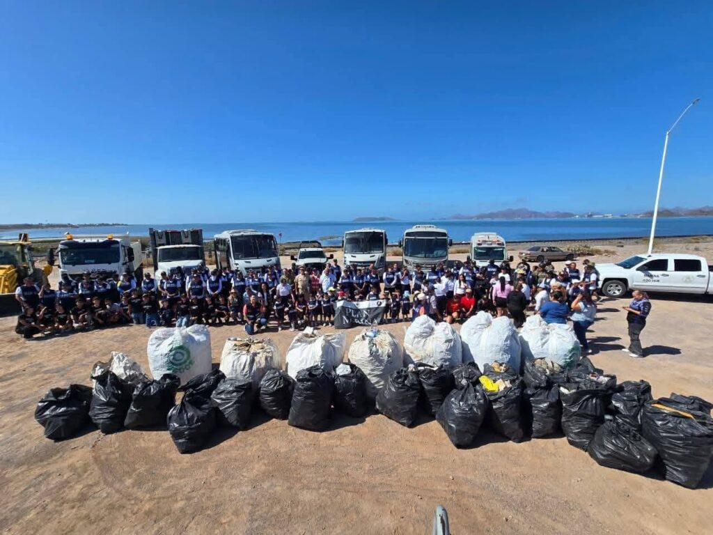 Retiran más de 20 toneladas de basura en el “Estero el Rancho” 3 135