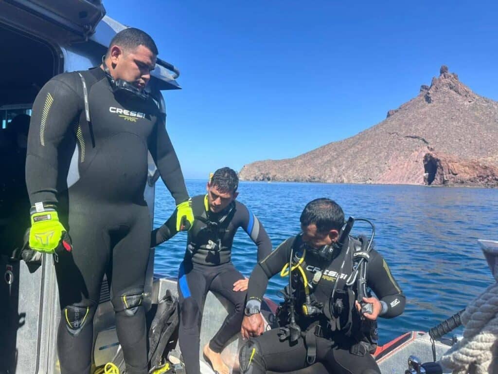 Refuerzan Bomberos capacitación en rescate acuático 4 145