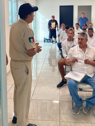 Revisan estado de salud de pescadores 1 240