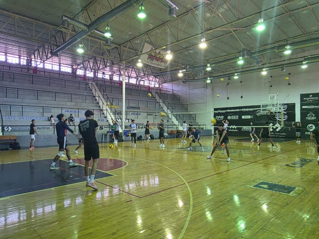 Se prepara en Guaymas selección nacional de Voleibol 3 247