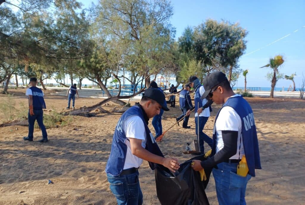 Limpia Semar playa el Cochorit 7 276