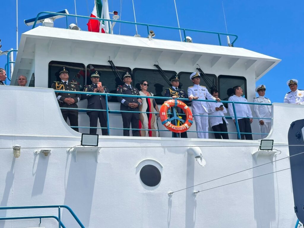 Conmemoran Día de la Marina Nacional en Guaymas 12 29
