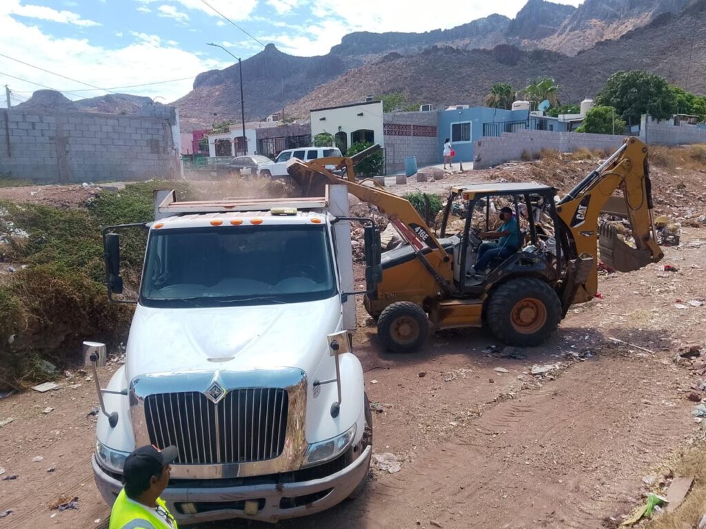 Retiran 327 toneladas de basura de arroyos en Guaymas 7 349