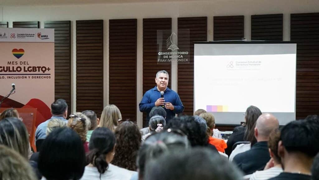 Imparte CEDH taller a funcionarios públicos 3 449