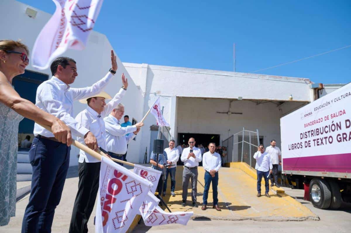 Gobernador Durazo arranca distribución de más de 3.3 millones de libros de texto en escuelas públicas