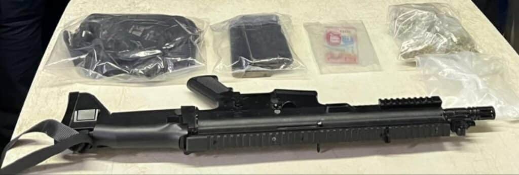 Incauta Policía Estatal y Municipal narcótico y arma de réplica en Cajeme 2 536