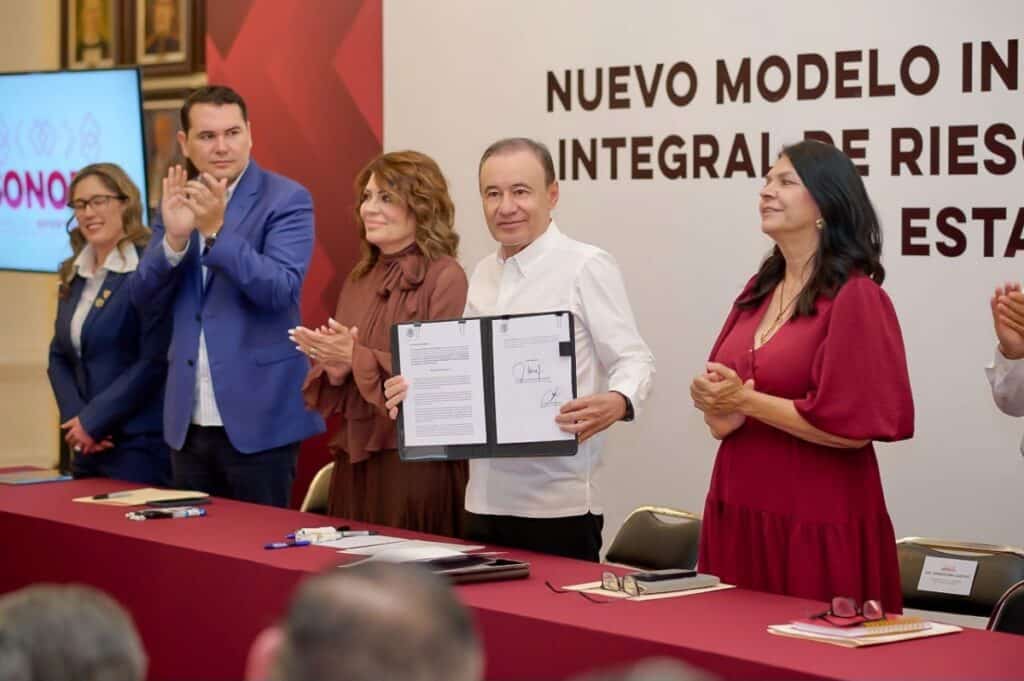 Gobernador Durazo construye un nuevo modelo de prevención y protección civil para Sonora 1 583