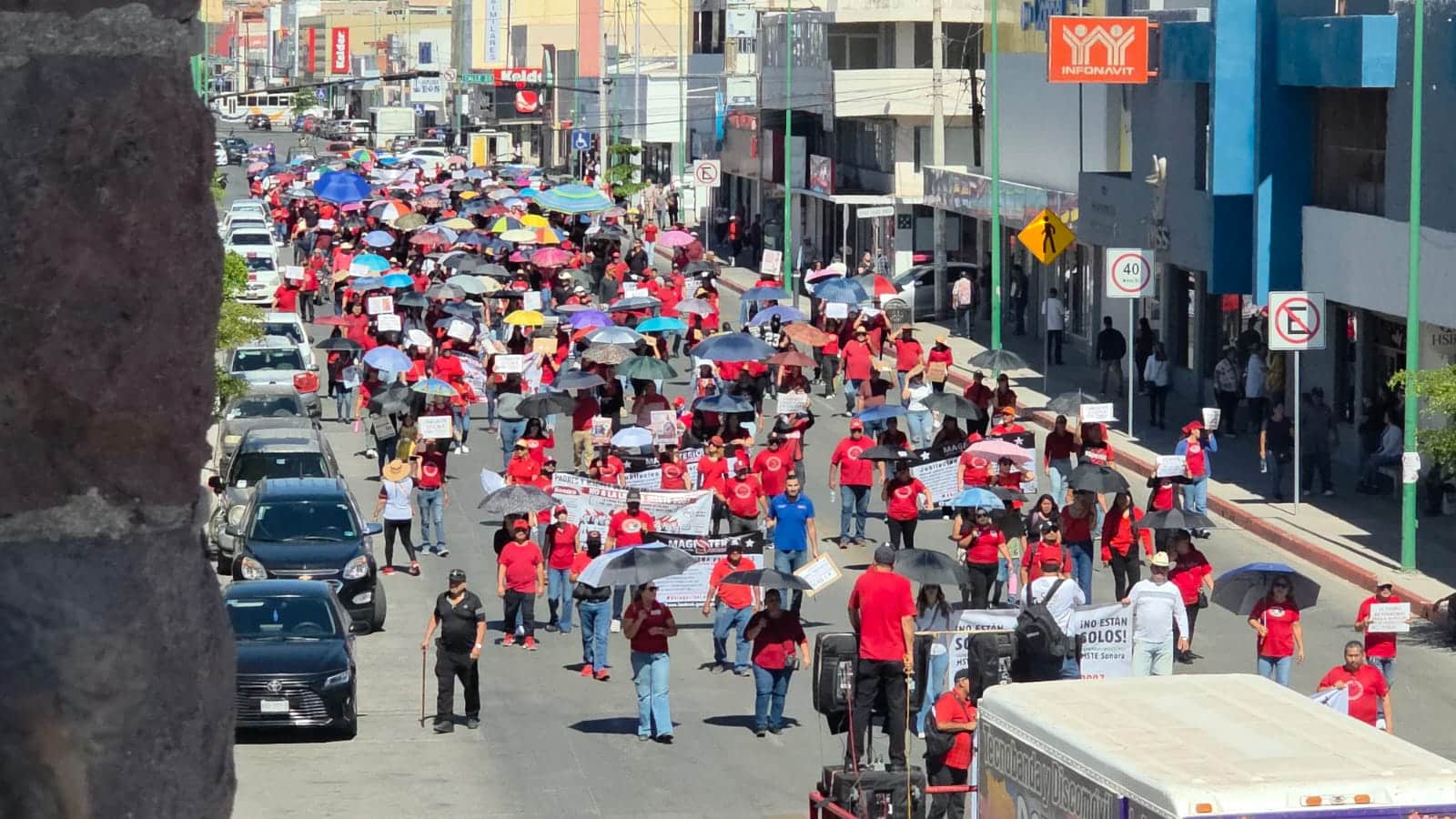 Se mantiene paro laboral educativo en Guaymas y Empalme