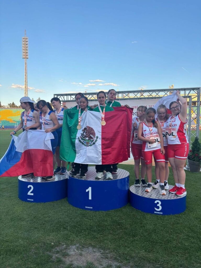 Atleta guaymense se corona campeona mundial de atletismo 2 722469511_1337300638544968_5187776896950291646_n