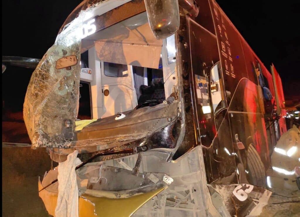 Autobús De Pasajeros Sufre Accidente En Carretera Del Norte De Sonora 1 751