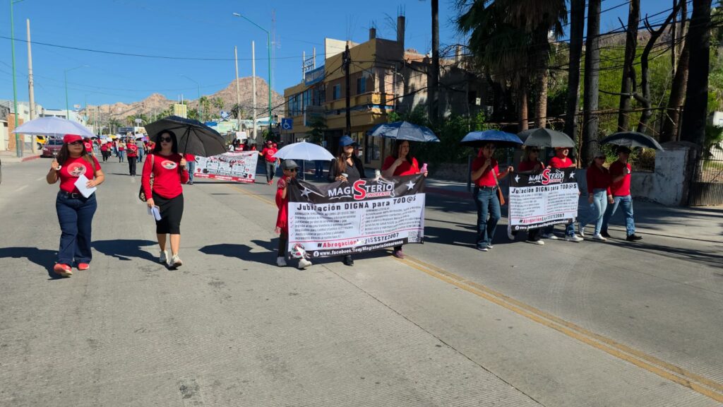 Se mantiene paro laboral educativo en Guaymas y Empalme 13 78