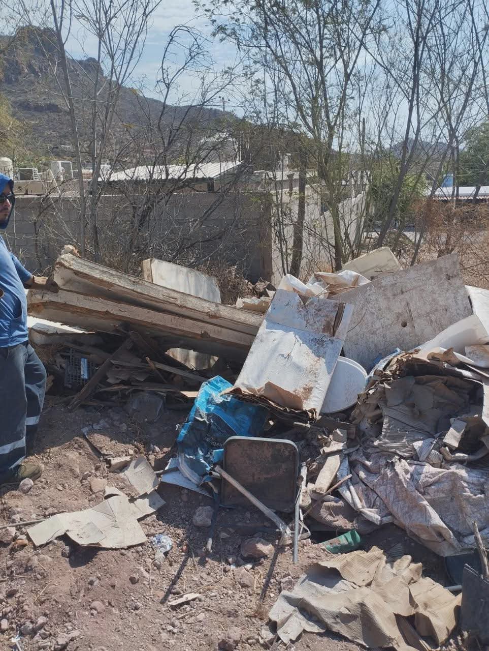 Retiran más de siete toneladas de cacharros