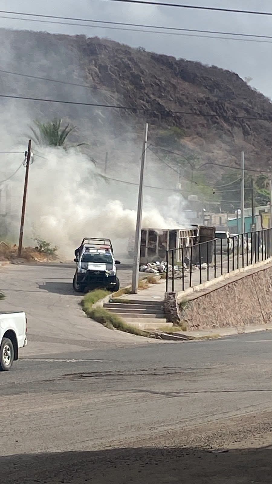 Queman basura en colonias