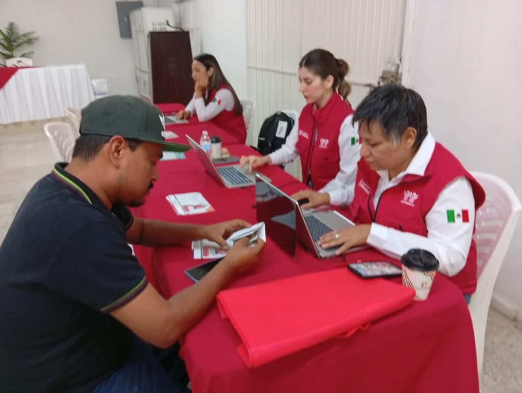 Realizan feria de servicios de Infonavit 2 IMG-20260531-WA0084