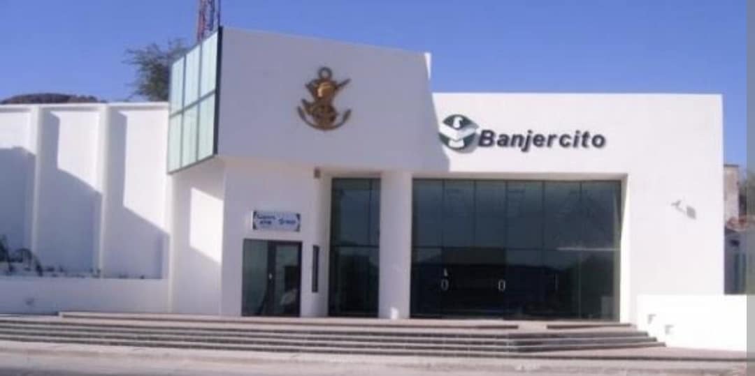 Mujeres quedan atrapadas en Banjército