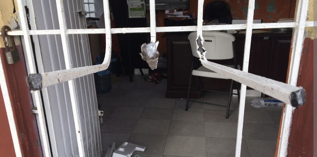 Por segunda vez, roban en escuela