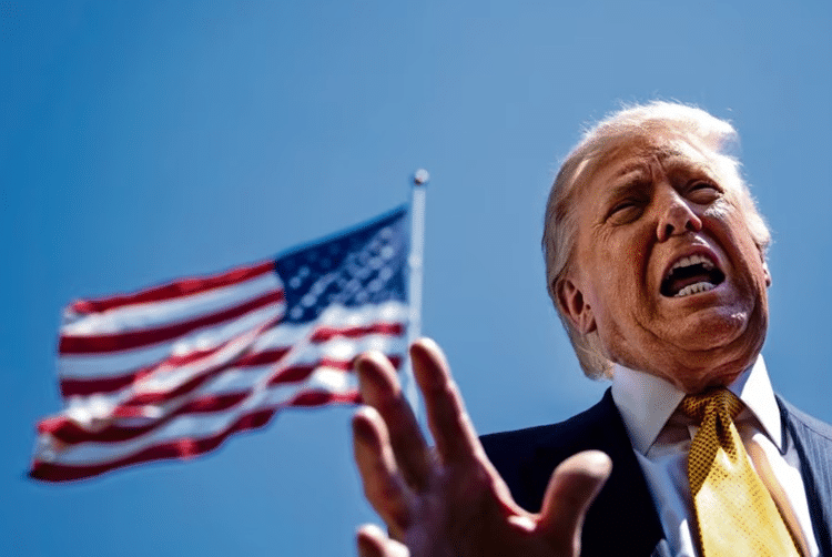 Trump insiste en que los cárteles controlan México y afirma que Sheinbaum está “muy asustada” 1 image