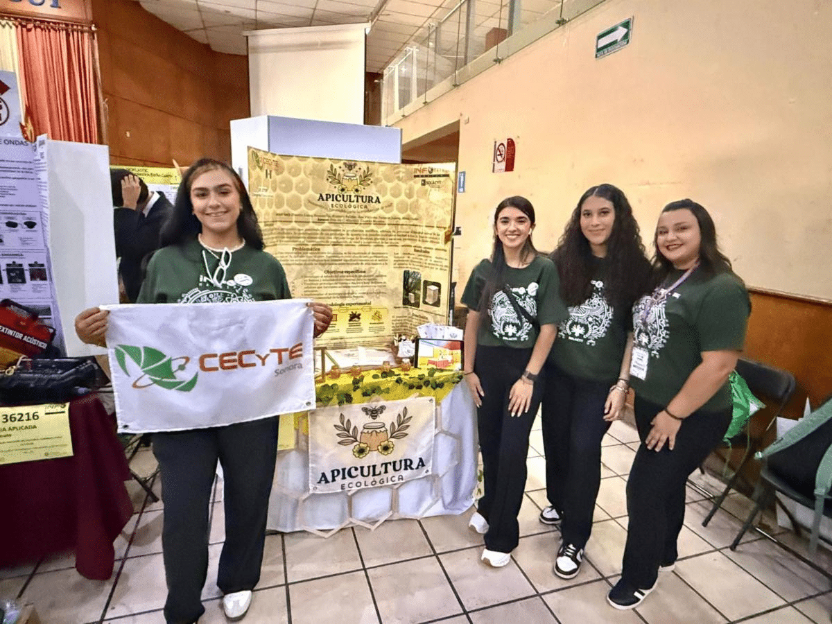 Estudiantes de Cecyte Sonora obtienen medalla de bronce para Sonora en Infomatrix México 2026