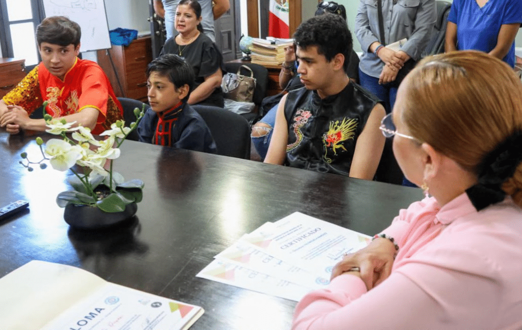 Reconoce Ayuntamiento a campeones nacionales de Wu-Shu 1 image