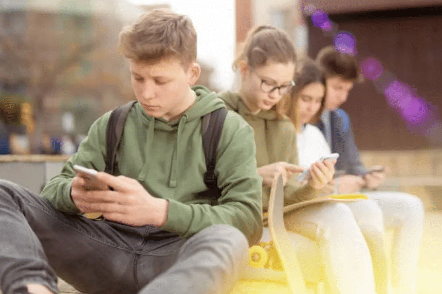 Estudio revela que 21 días sin celular mejoran el sueño y la salud mental 1 image