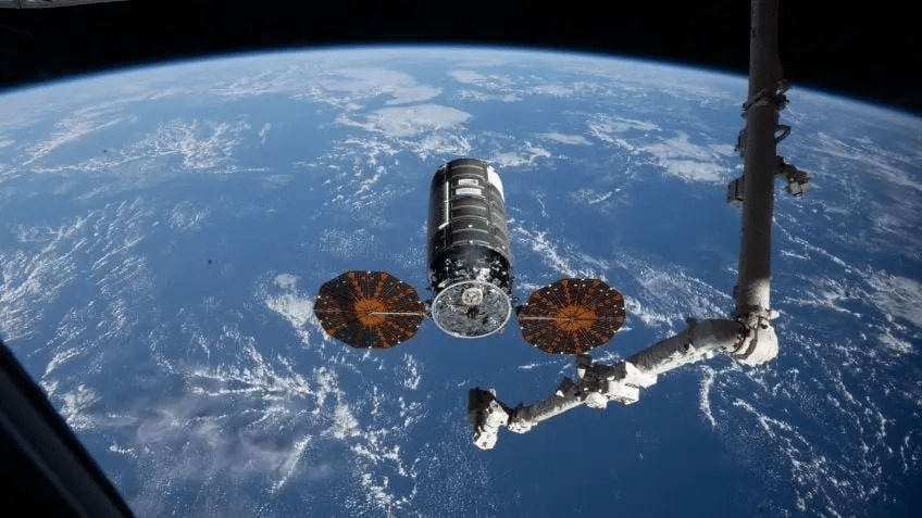 NASA ordena a astronautas refugiarse en naves por una fuga en la Estación Espacial Internacional 1 image