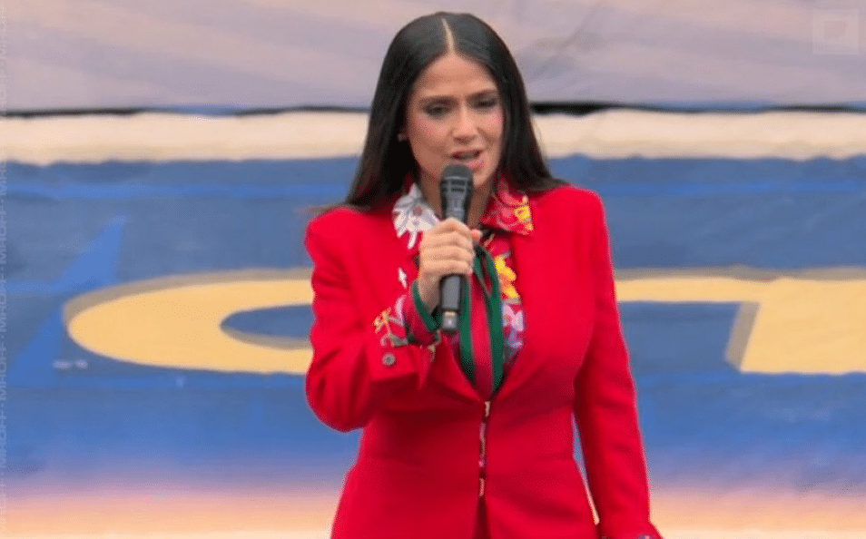 Salma Hayek deslumbra de rojo en el Mundial 2026 1 Salma