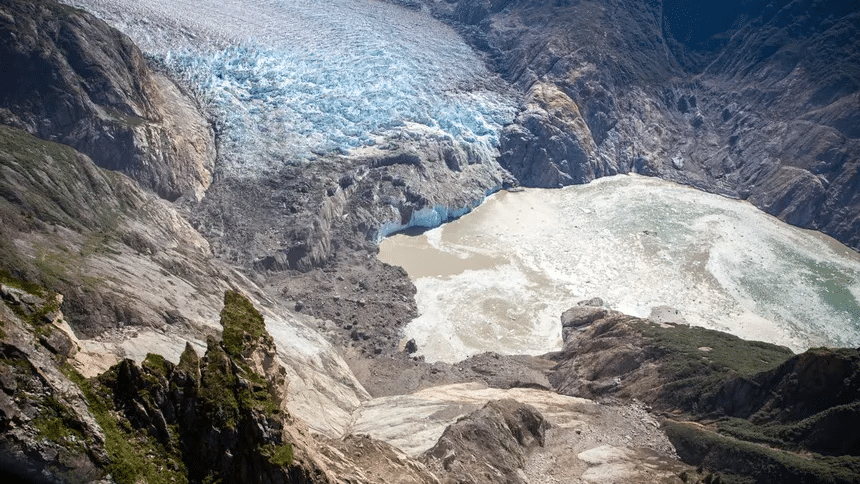 Mega tsunami en Alaska alcanzó una altura superior a un rascacielos y preocupa a científicos 1 image