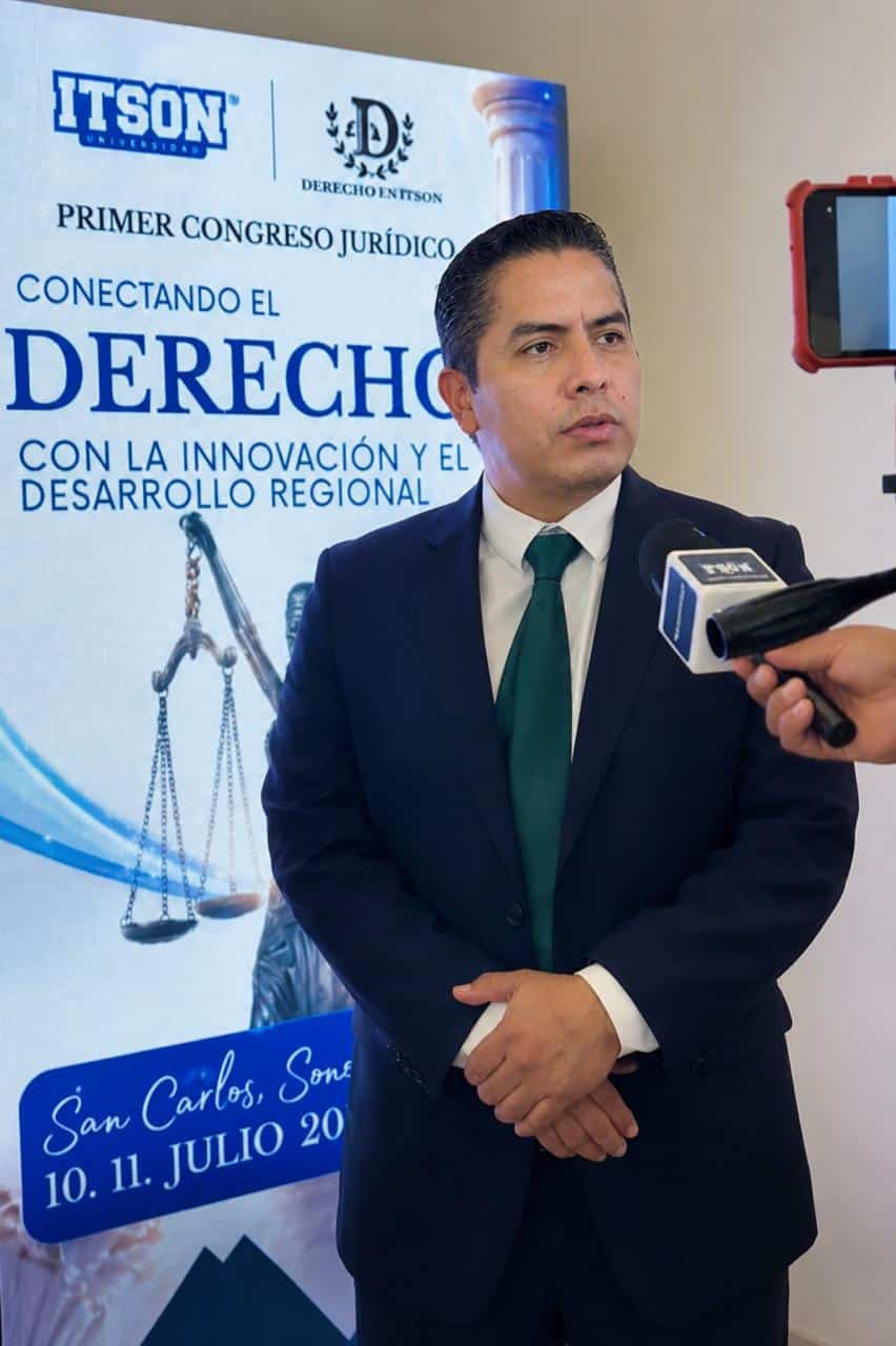 Participan abogados en Congreso Jurídico