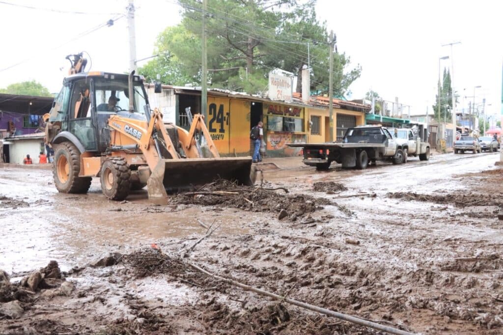 Gobernador Durazo intensifica acciones para acelerar la recuperación de Nogales tras las lluvias 3 232