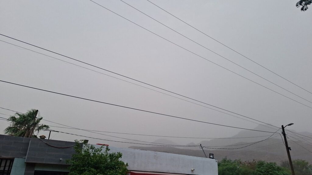 Llega remanente de tormenta de arena a la región 12 385 - copia