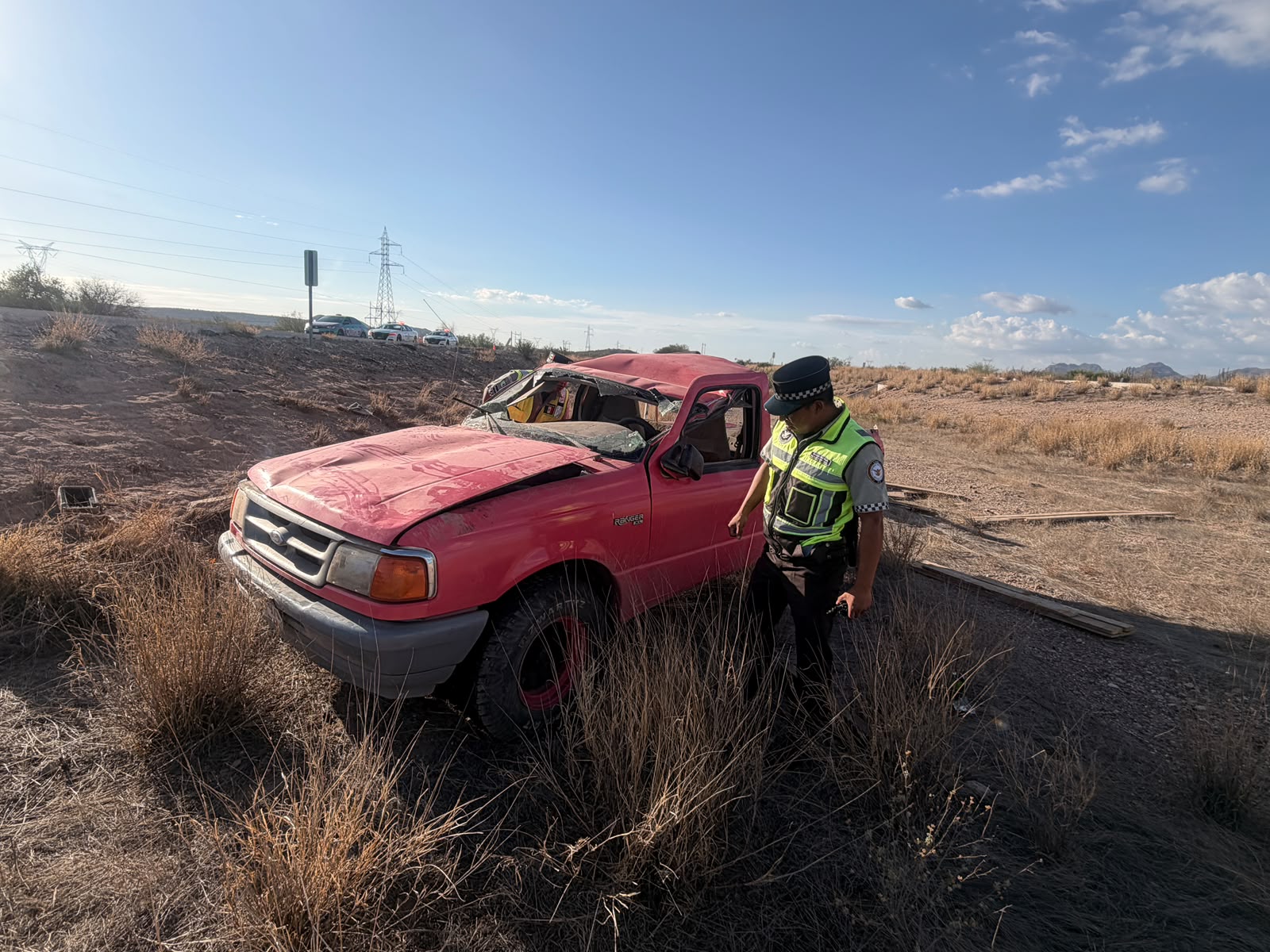 Resulta conductor lesionado en volcadura