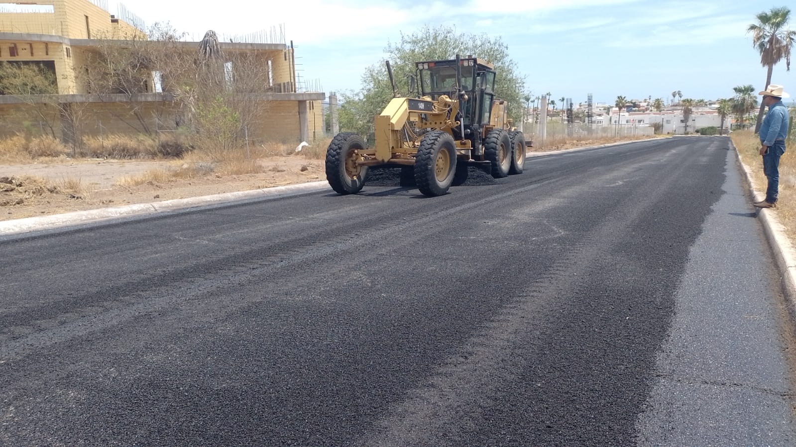 Avanza obra de pavimentación de vialidad en San Carlos