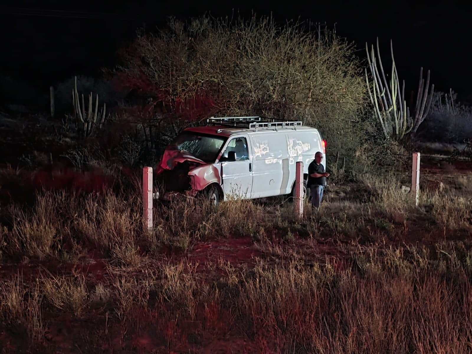 Resulta pareja lesionada en choque al sur de Empalme