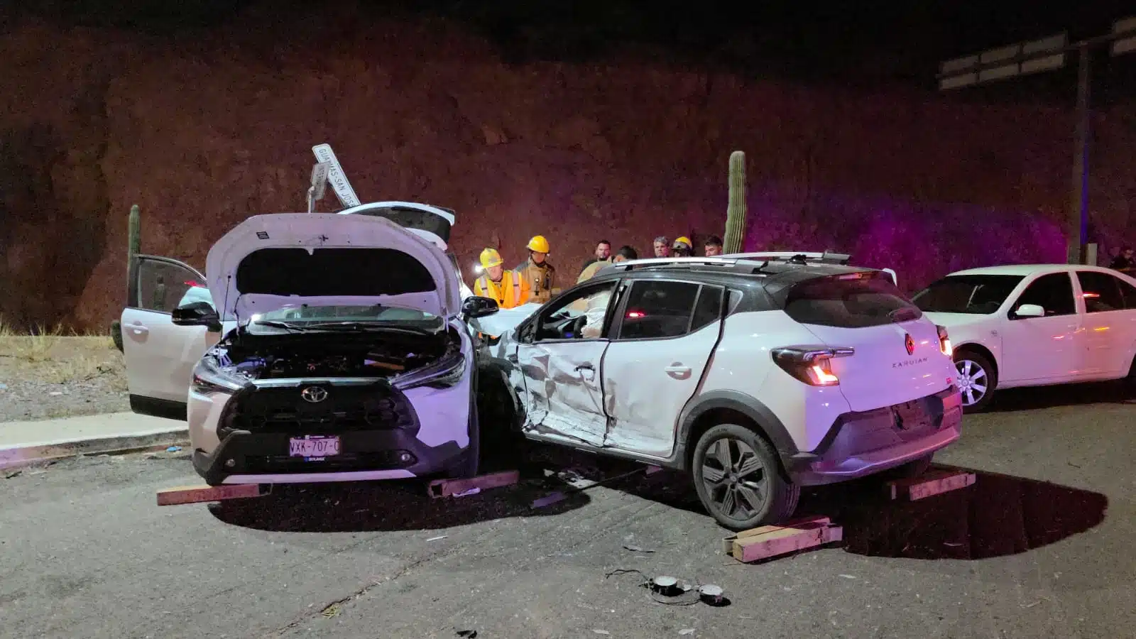 Resultan lesionados conductora y su hijo