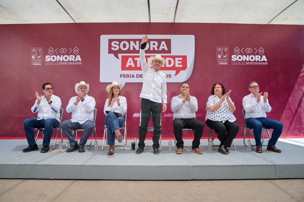 Gobernador Durazo acerca gobierno, becas y apoyos a comunidades del noroeste de Sonora