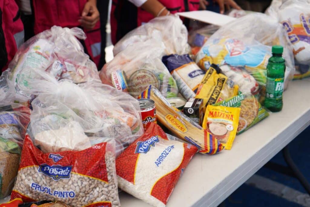 Gobierno de Sonora instala Centro de Acopio para apoyar a familias afectadas por el sismo en Venezuela 2 958