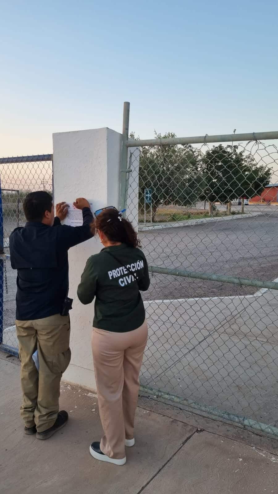 Clausuran empresa tras incendio