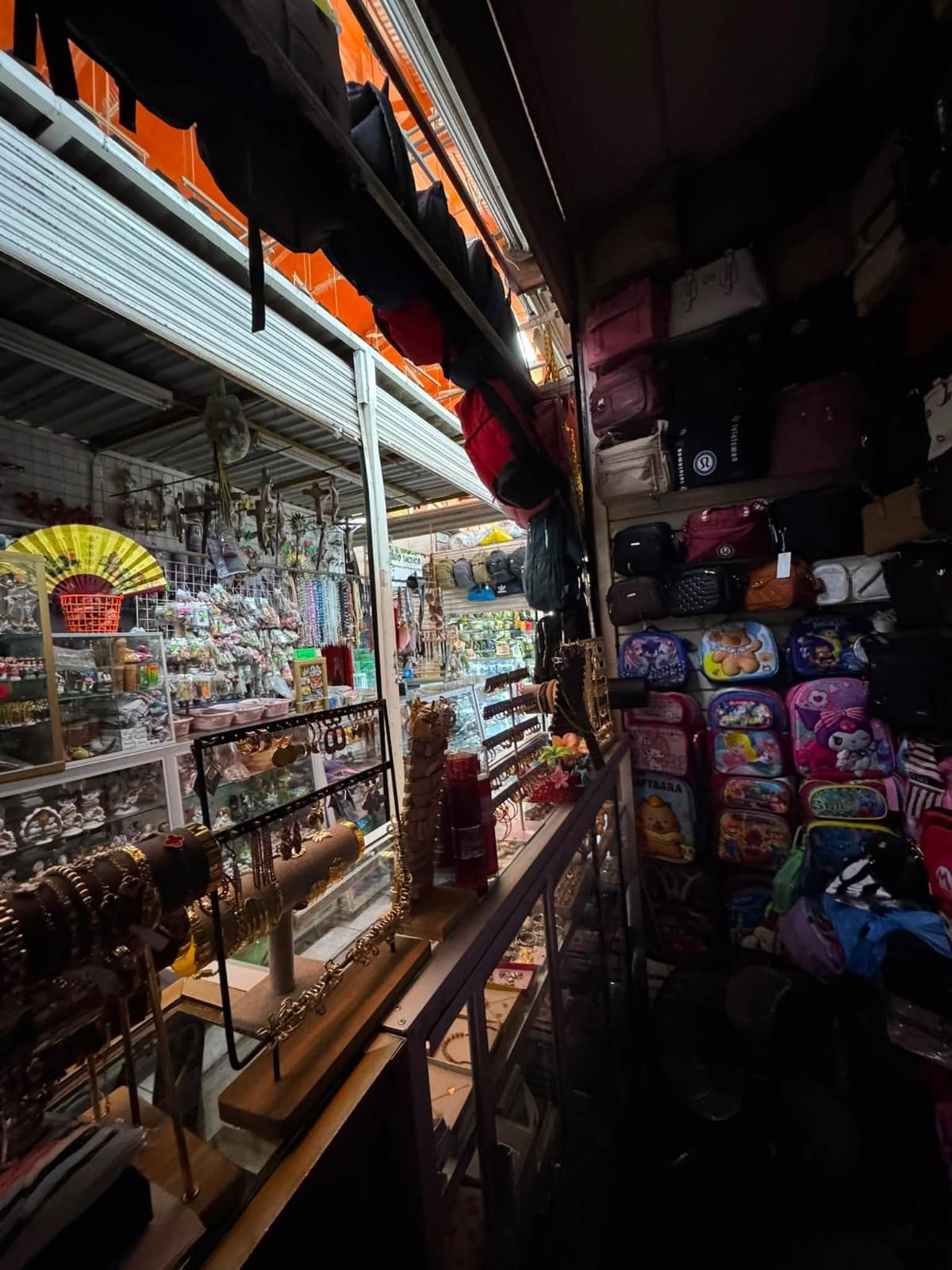 Afecta “apagón” a comercio establecido