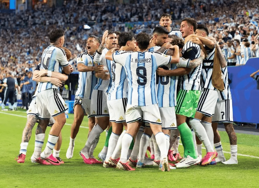 Argentina remonta a Egipto y avanza a cuartos del Mundial 1 image