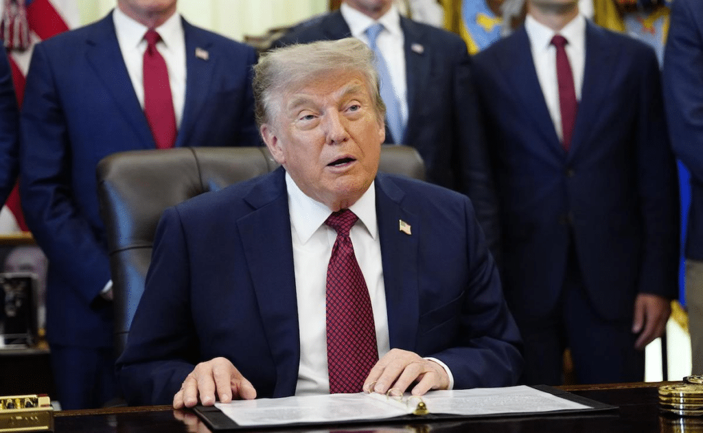 Empresas Demandan A Trump Por Nuevos Aranceles 1 image
