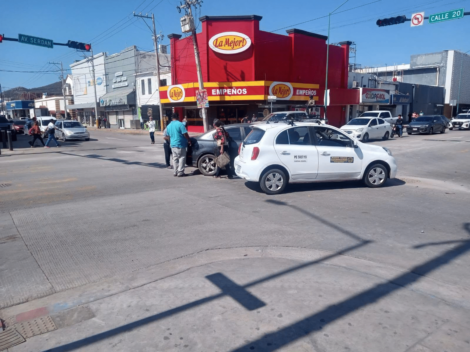 Choque En Avenida Serdán Y Calle 20 Deja Daños
