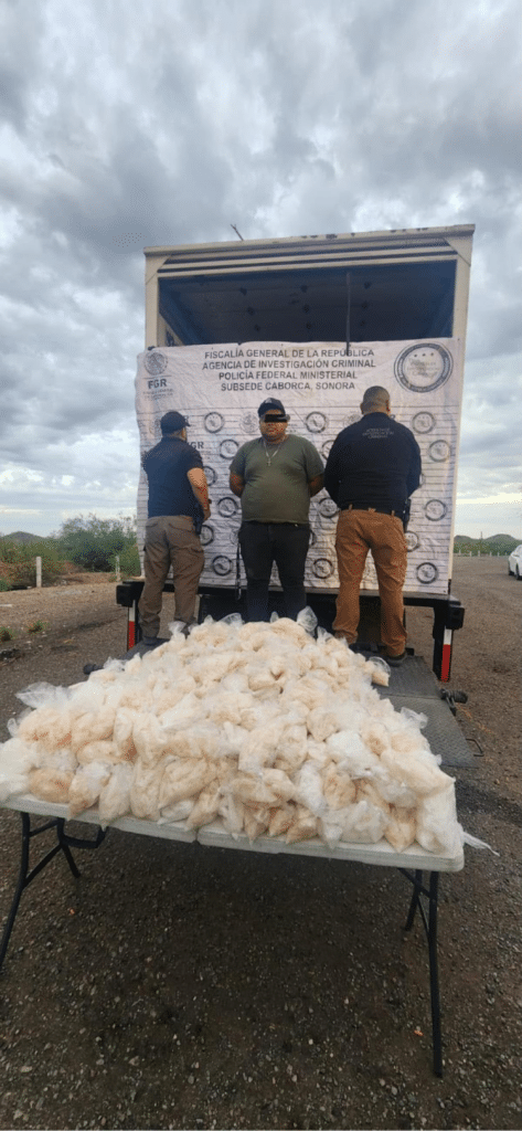 Asegura Mesa Estatal de Seguridad alrededor de 200 kilogramos de metanfetamina en Caborca 1 image