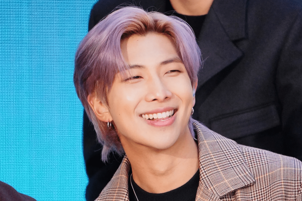 RM de BTS sorprende al aparecer con el jersey de la Selección Mexicana 1 image
