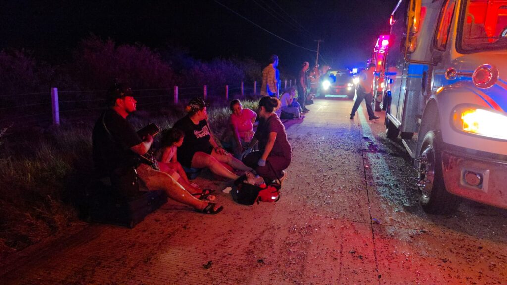 Camionazo deja un muerto y 37 heridos 7 116