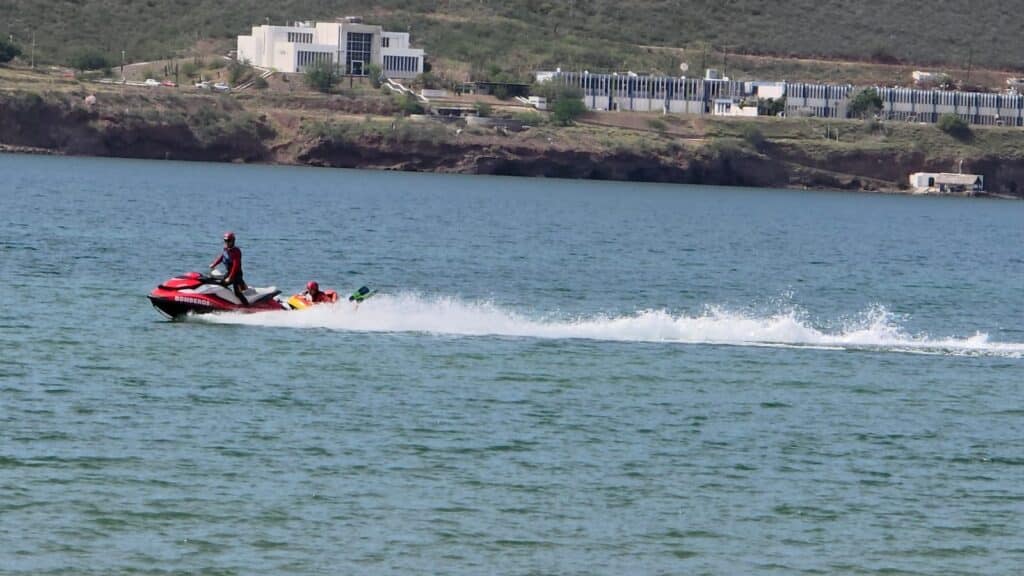 Se fortalece División de Rescate Acuático de Bomberos 10 12