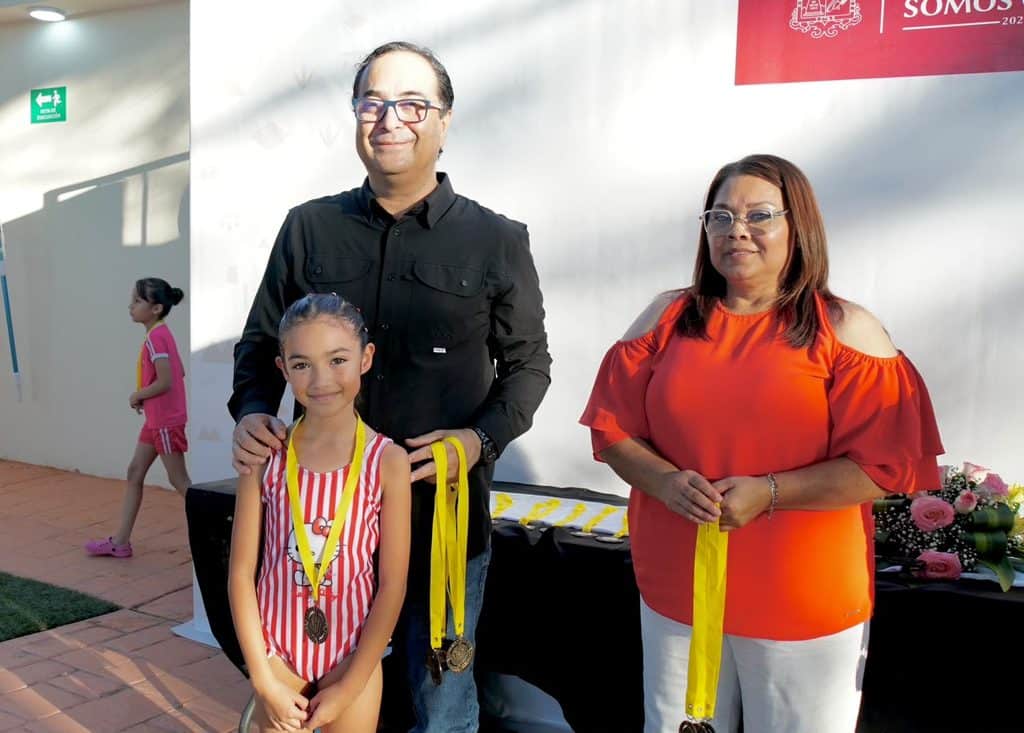 Promueve Ayuntamiento de Guaymas natación 5 381