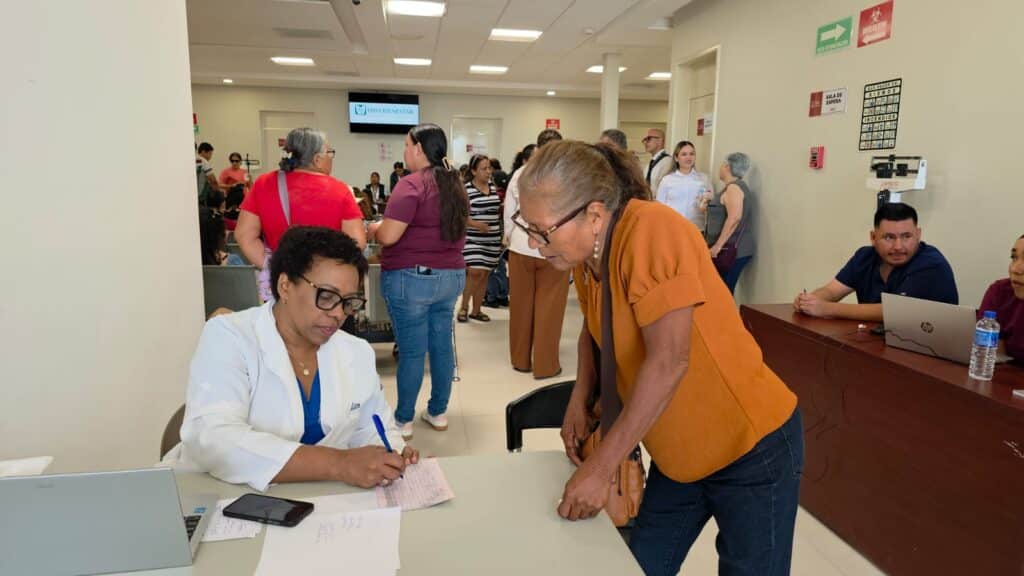 Realiza IMSS Bienestar Jornada de Especialidades Médicas en Empalme 6 54