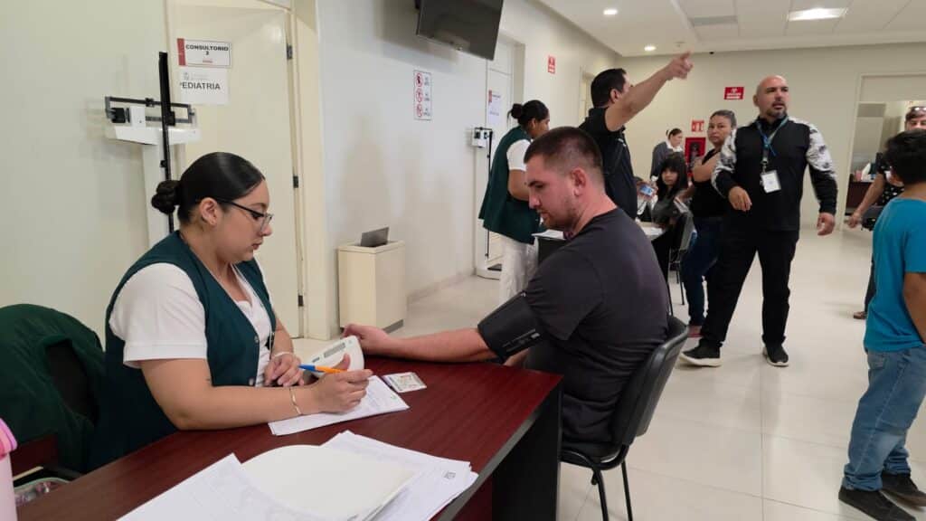 Realiza IMSS Bienestar Jornada de Especialidades Médicas en Empalme 9 57